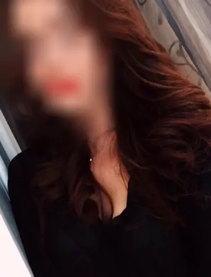 Andrea, 31