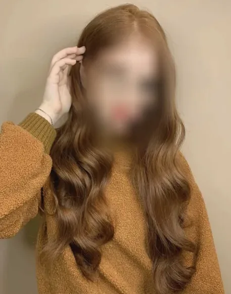 Anja, 24