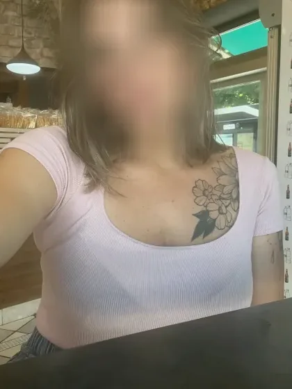 Chiara, 40