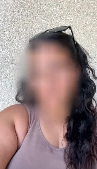 Christina, 22