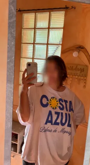 Elena, 21