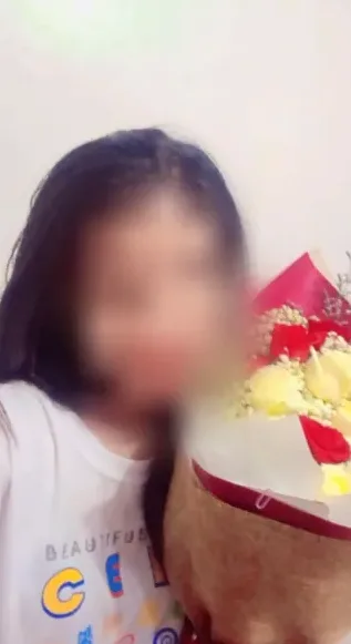 Elif, 23
