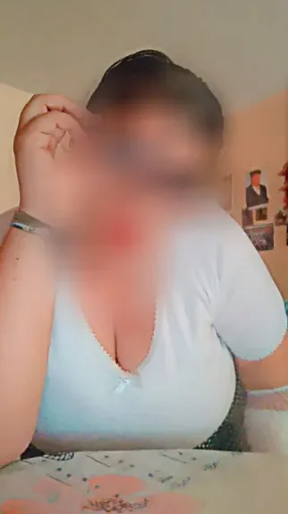 Greta, 35