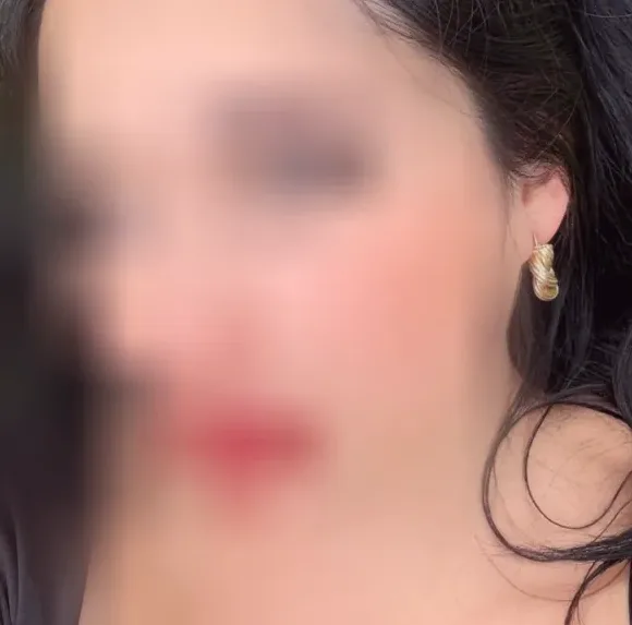Isabell, 37