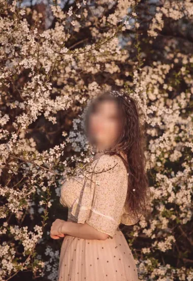Jasmin, 35