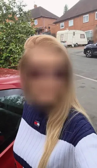 Luisa, 39