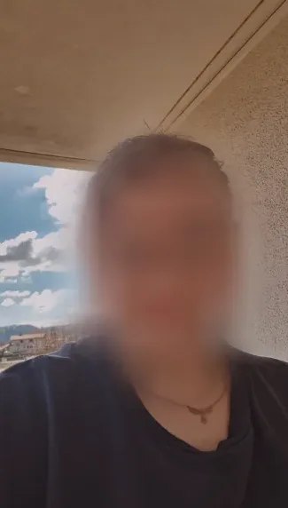 Maja, 24
