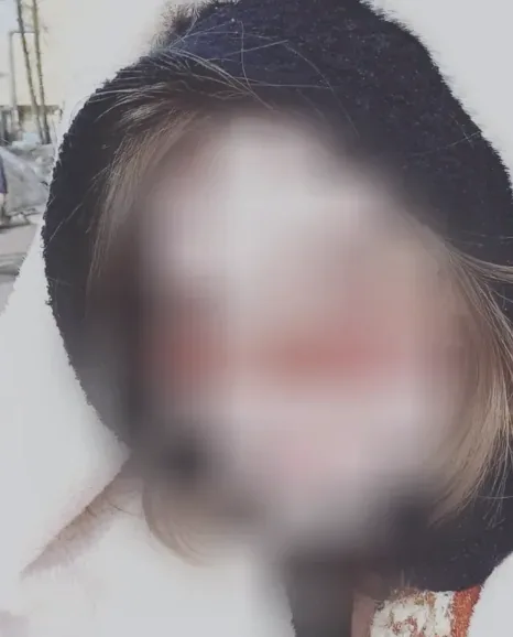 Neele, 19