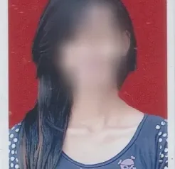 Nicole, 35