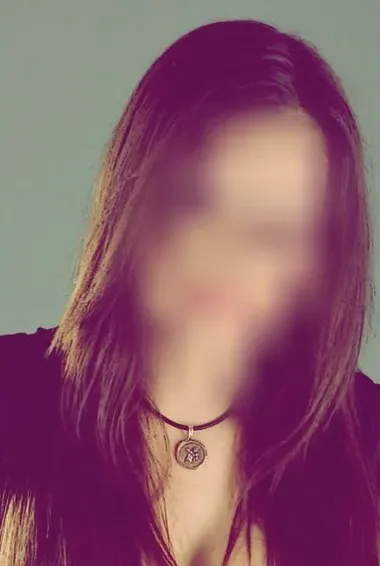 Pauline, 31
